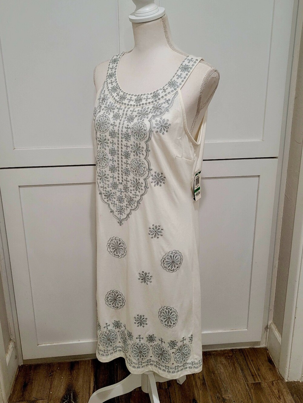 NWT INC International Concepts White Sleeveless Midi Dress w/Silver Embroidery L - Picture 2 of 8